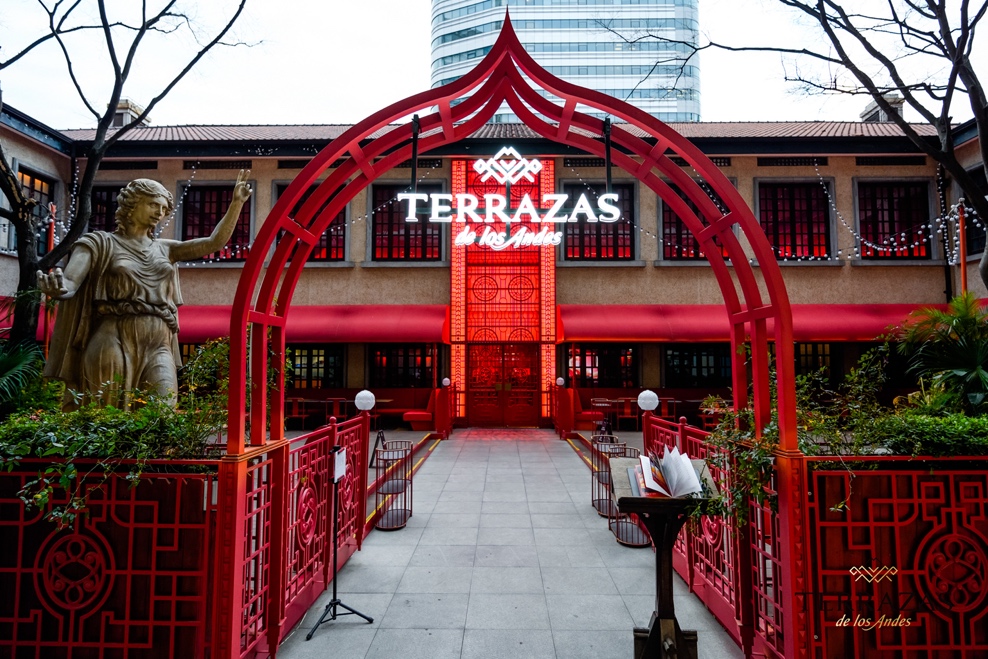A red building with a statue in front of it<em></em><em></em><em></em><em></em><em></em>
<em></em><em></em><em></em><em></em><em></em>
Des<em></em>cription automatically generated with low confidence